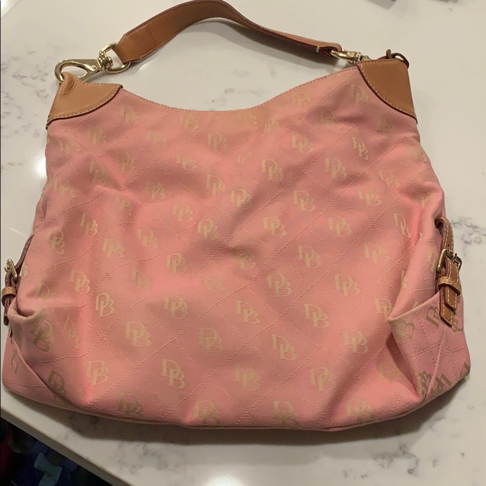 Dooney & Bourke medium size purse